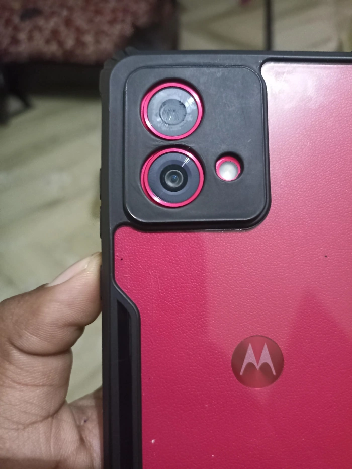 motorola-moto-g84-5g-camera-coating-peeling-off