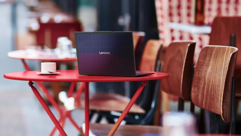 lenovo-solar-pc-cafe