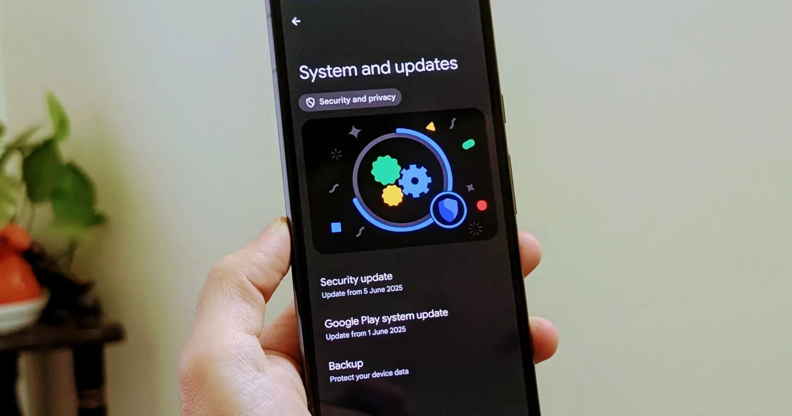 Some Pixel users report June  Google Play System update not installing or reverting to May on Android 16