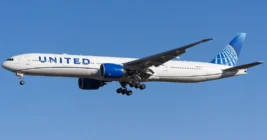 Meme fest erupts as United Airlines fixed glitch that resulted in grounded planes across US
