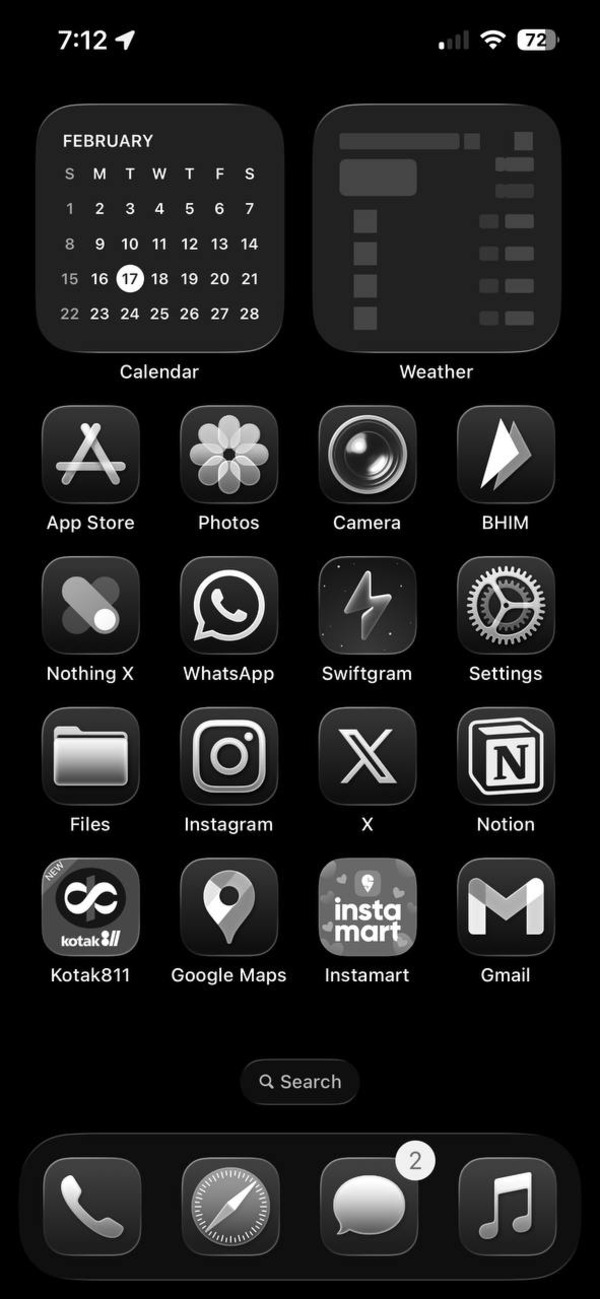 iOS-26.3-Home-Screen-Black-Wallpaper-Bug-Screenshot